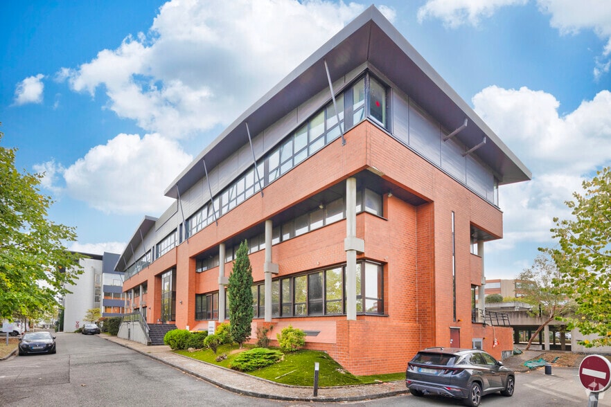 3 Rue Dieudonné Costes, Blagnac à louer - Photo principale – Image 1 sur 45