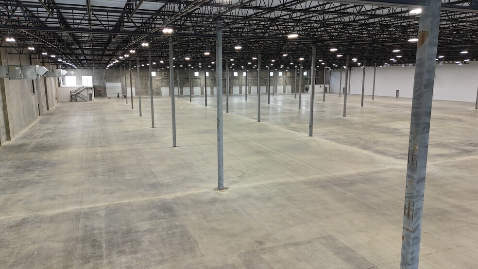 1900 Airport West Rd, Mansfield, OH à vendre - Photo intérieure – Image 2 sur 17