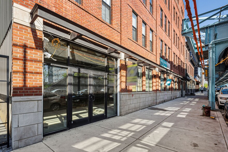 1924 N Front St, Philadelphia, PA à louer - Photo de l’immeuble – Image 1 sur 26