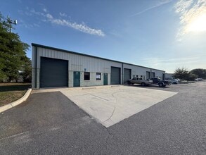 2501 SW 57th Ave, Ocala, FL à louer Photo de l’immeuble– Image 1 sur 5