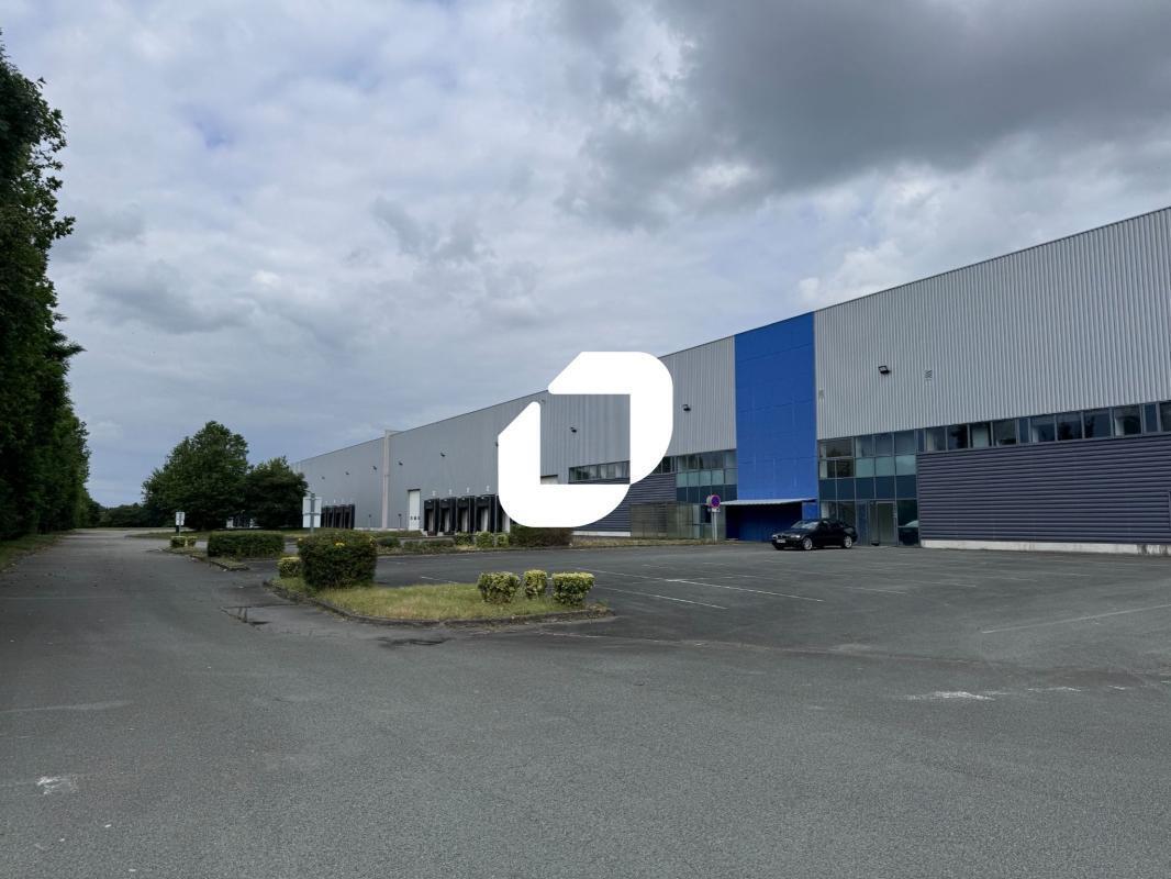 Industriel/Logistique dans Dechy à louer Photo de l’immeuble– Image 1 sur 9