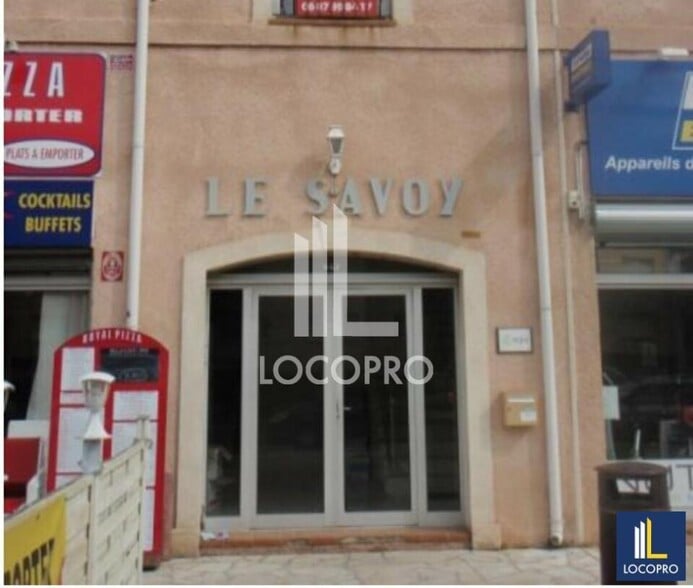 Bureau dans Fréjus à louer - Photo de l’immeuble – Image 1 sur 17