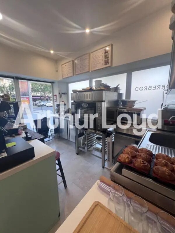 Plus de détails pour Local commercial à louer