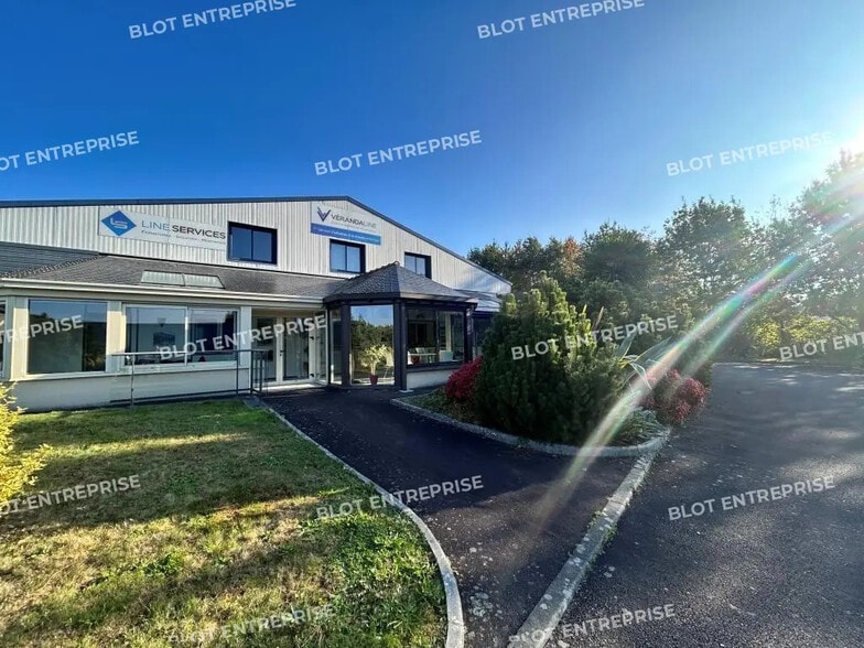 Local d'activités dans Saint-Gilles à vendre - Photo de l’immeuble – Image 1 sur 9