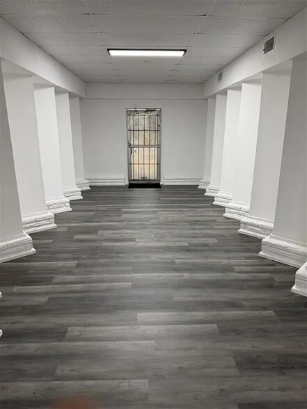 2219 Evans Ave, Fort Worth, TX à louer - Vidéo sur l’annonce professionnelle – Image 2 sur 19