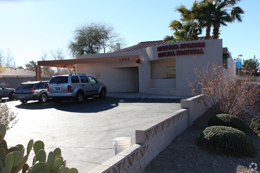 1855 E Warm Springs Rd, Las Vegas, NV à vendre - Photo de l’immeuble – Image 3 sur 12