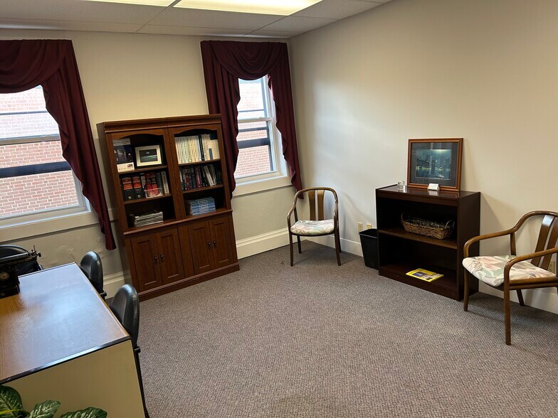 35 Harvard St, Worcester, MA à louer - Photo de l’immeuble – Image 3 sur 16
