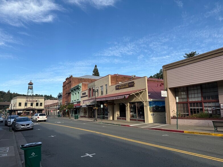 447 Main St, Placerville, CA à vendre - Photo de l’immeuble – Image 3 sur 16