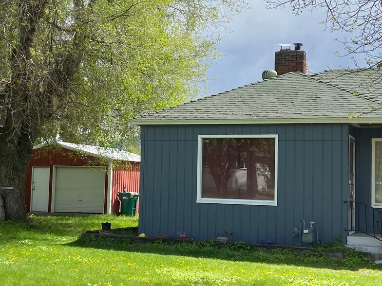 17814 E Cowley Ave, Spokane Valley, WA à louer - Photo de l’immeuble – Image 3 sur 5
