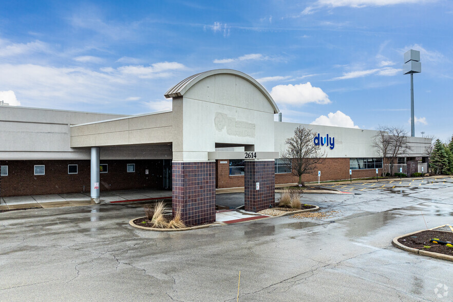 2614 W Jefferson St, Joliet, IL à louer - Photo de l’immeuble – Image 2 sur 4