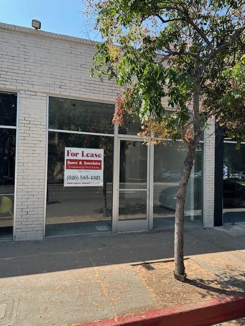 2612 E Colorado Blvd, Pasadena, CA à louer Photo de l’immeuble– Image 1 sur 4