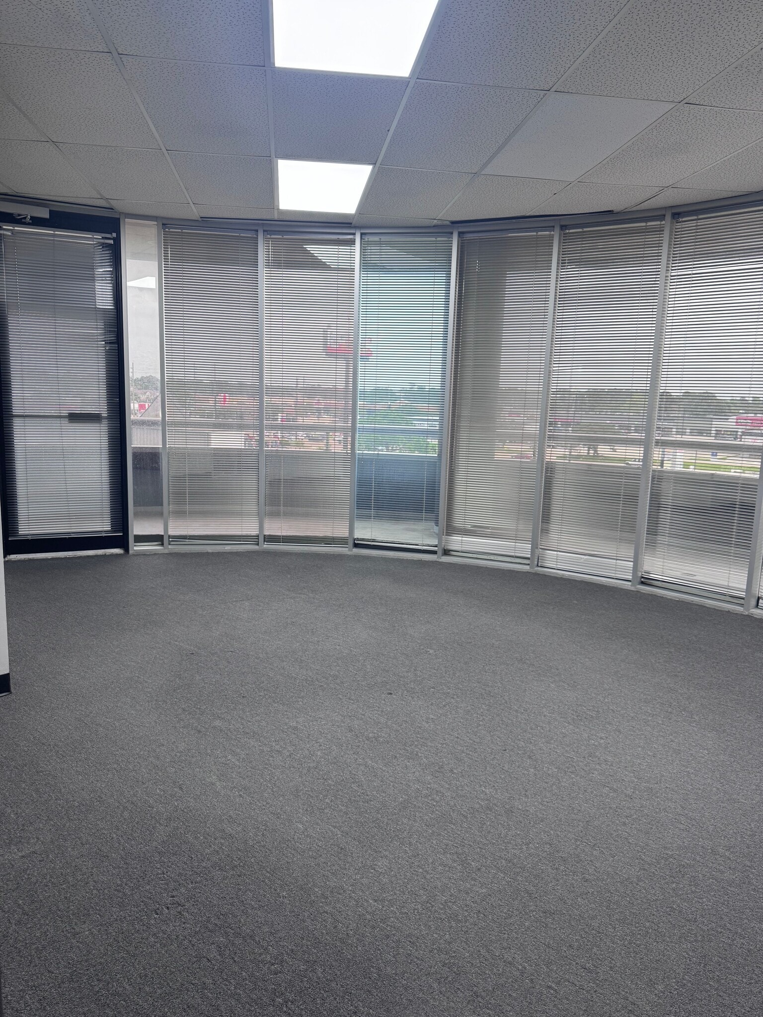 4606 FM 1960 W, Houston, TX à vendre Photo intérieure– Image 1 sur 1