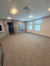 4262 Old William Penn Hwy, Murrysville, PA à louer Photo intérieure– Image 2 sur 6