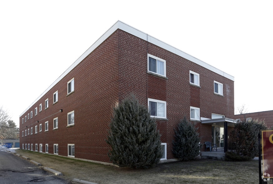637 Cummings Ave, Ottawa, ON à vendre - Photo principale – Image 1 sur 2
