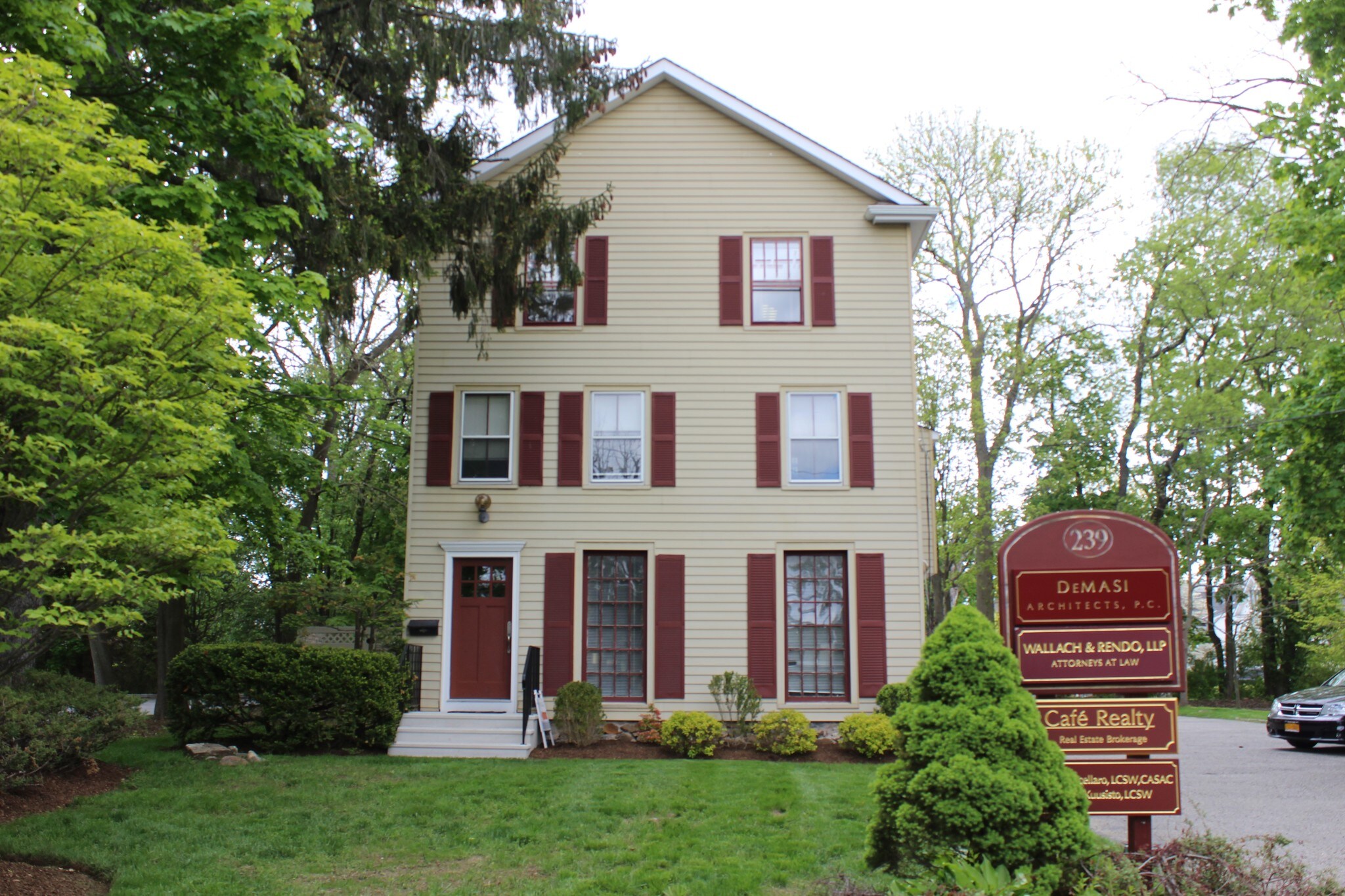 239 Lexington Ave, Mount Kisco, NY à vendre Photo principale– Image 1 sur 39