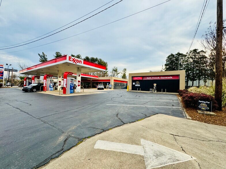 1025 Burkemont Ave ave, Morganton, NC à louer - Photo de l’immeuble – Image 3 sur 13