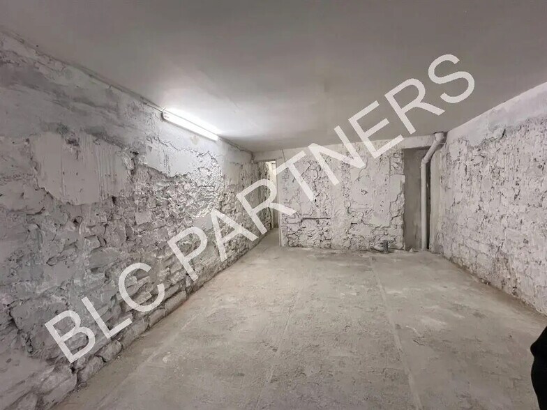 Local commercial dans Paris à vendre - Photo intérieure – Image 3 sur 3