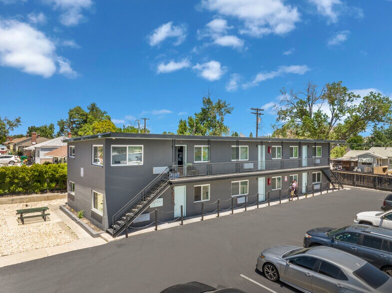 1101 E Taylor St, Reno, NV à vendre - Photo de l’immeuble – Image 2 sur 17