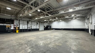 3650 E 93rd St, Cleveland, OH à louer Photo de l’immeuble– Image 1 sur 9