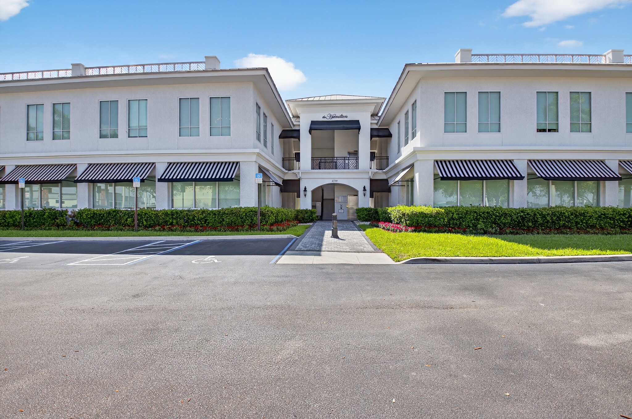 2799 NW 2nd Ave, Boca Raton, FL à louer Photo de l’immeuble– Image 1 sur 28