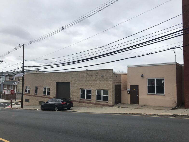 1212 70th St, North Bergen, NJ à louer - Photo de l’immeuble – Image 3 sur 4