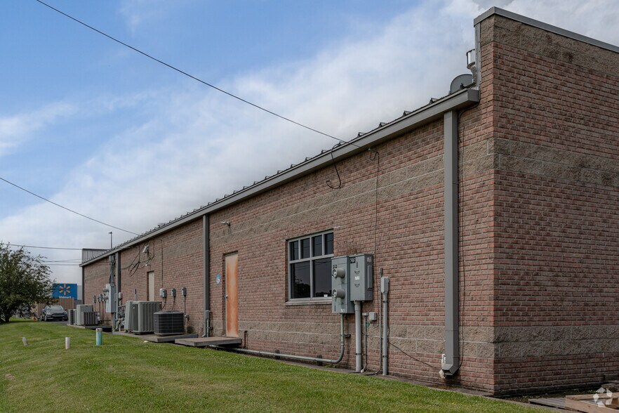 5134 Hinkleville Rd, Paducah, KY à louer - Photo de l’immeuble – Image 2 sur 22