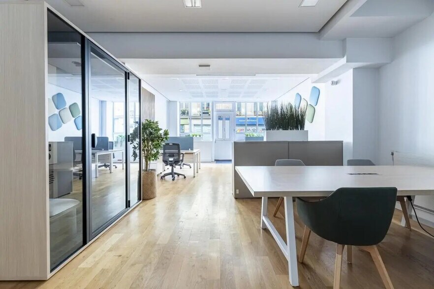 Bureau dans Paris à louer - Photo de l’immeuble – Image 2 sur 11