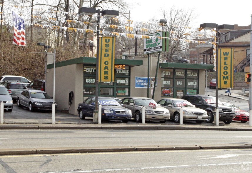 2351 Saw Mill Run Blvd, Pittsburgh, PA à vendre - Photo principale – Image 1 sur 6