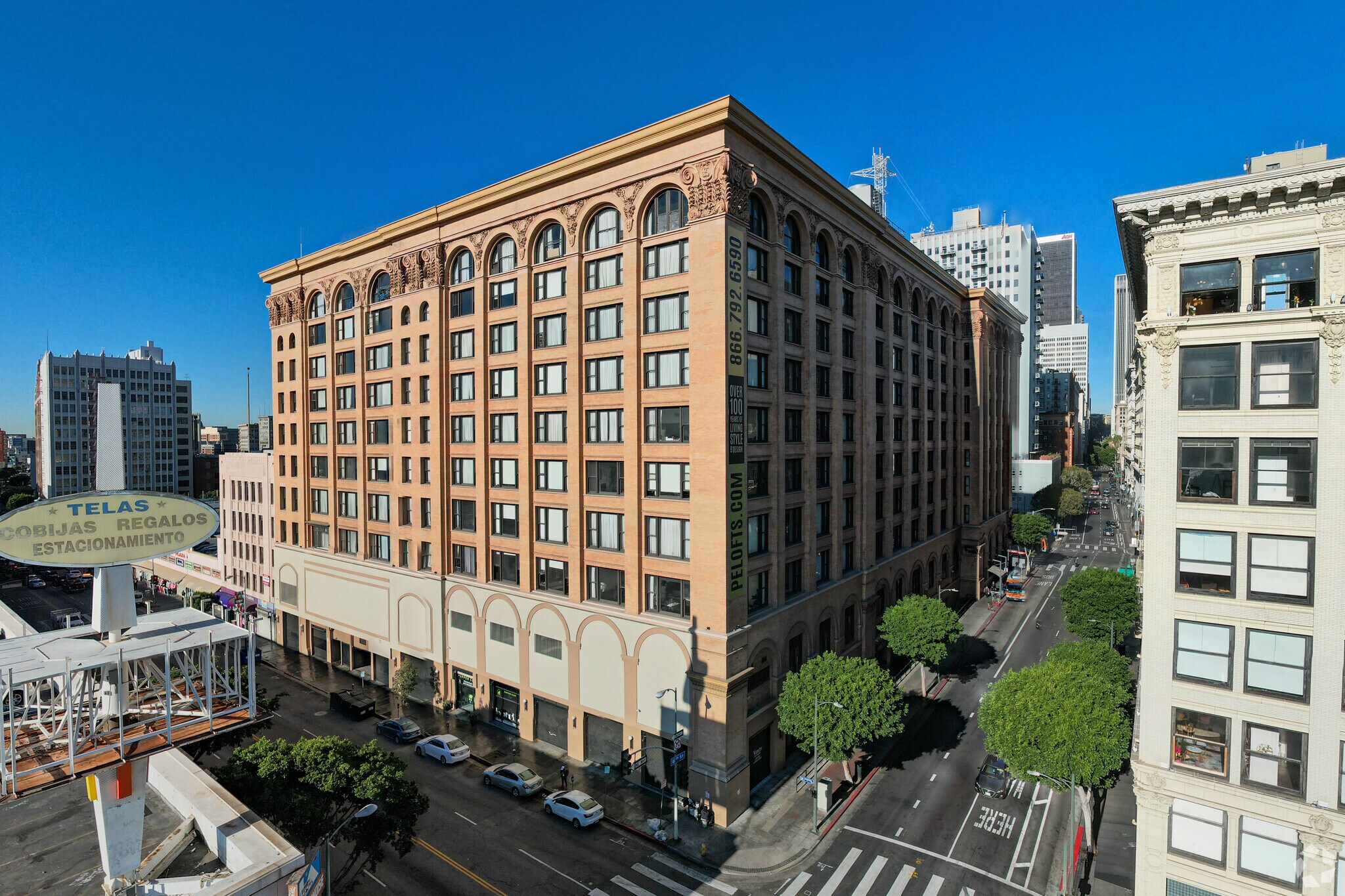 610 S Main St, Los Angeles, CA à louer Photo de l’immeuble– Image 1 sur 9