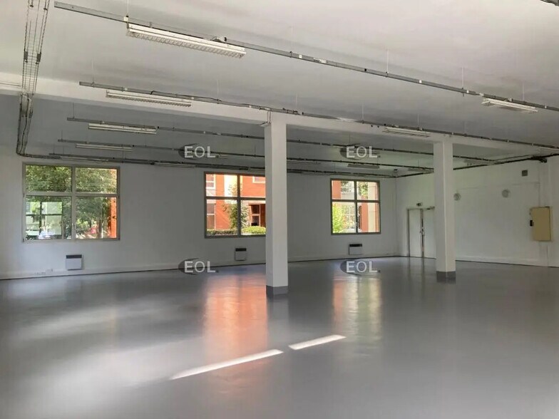 Local d’activités dans Chevilly-Larue à louer - Photo intérieure – Image 3 sur 4