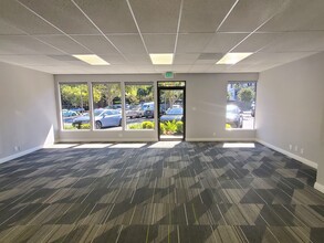 1280 Boulevard Way, Walnut Creek, CA à louer Photo de l’immeuble– Image 1 sur 4