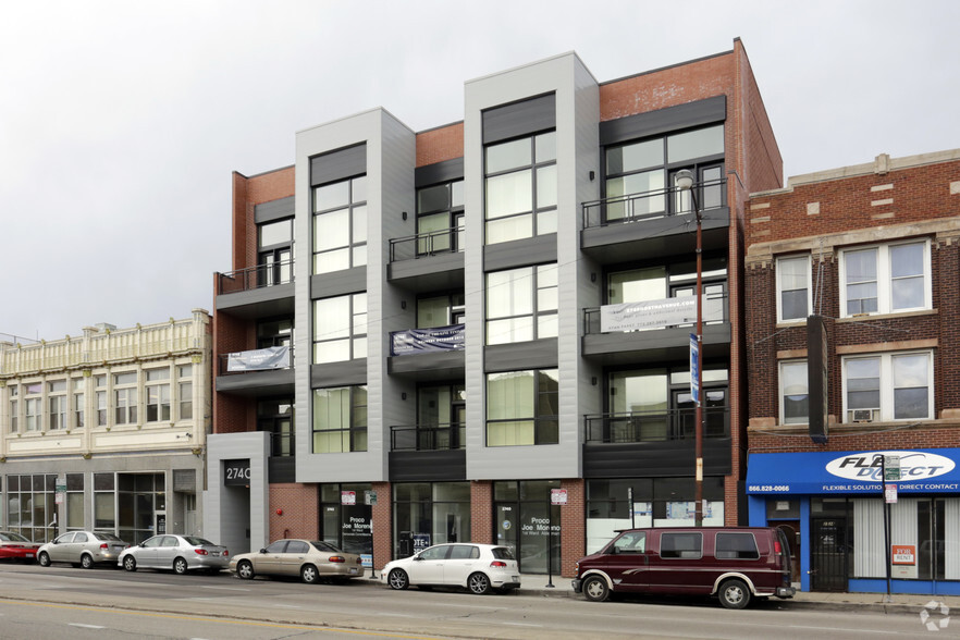 2740 W North Ave, Chicago, IL à louer - Photo de l’immeuble – Image 2 sur 4