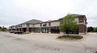 Plus de détails pour 155 Sweetwater Blvd, Port Washington, WI - Local commercial à louer