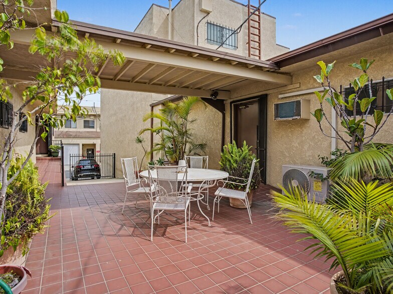 214 Standard St, El Segundo, CA à louer - Photo de l’immeuble – Image 3 sur 22