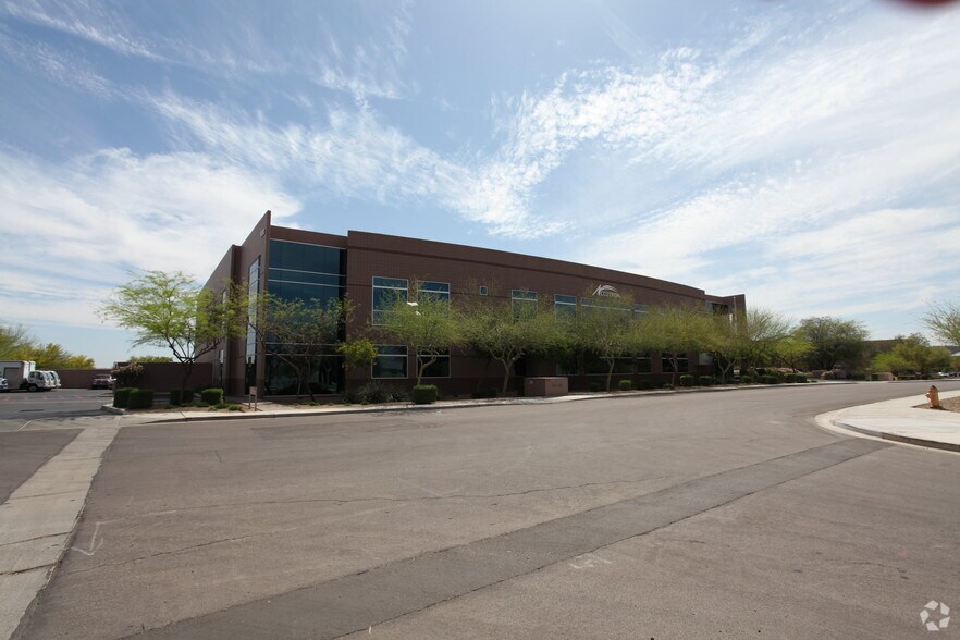 1733 W Parkside Ln, Phoenix, AZ à louer - Photo de l’immeuble – Image 3 sur 3