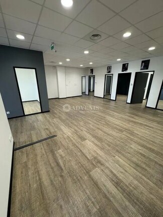 Plus de détails pour Bureau à louer