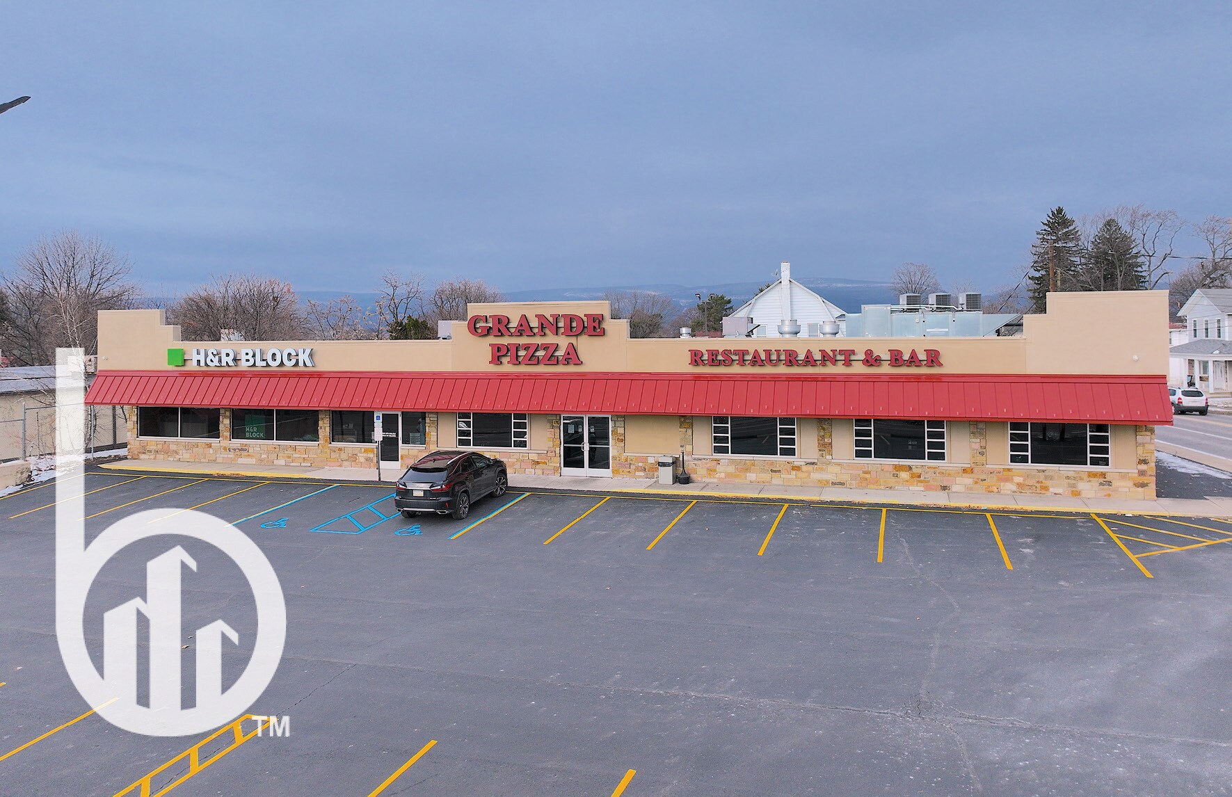 300 S Blakely St, Scranton, PA à louer Photo de l’immeuble– Image 1 sur 5