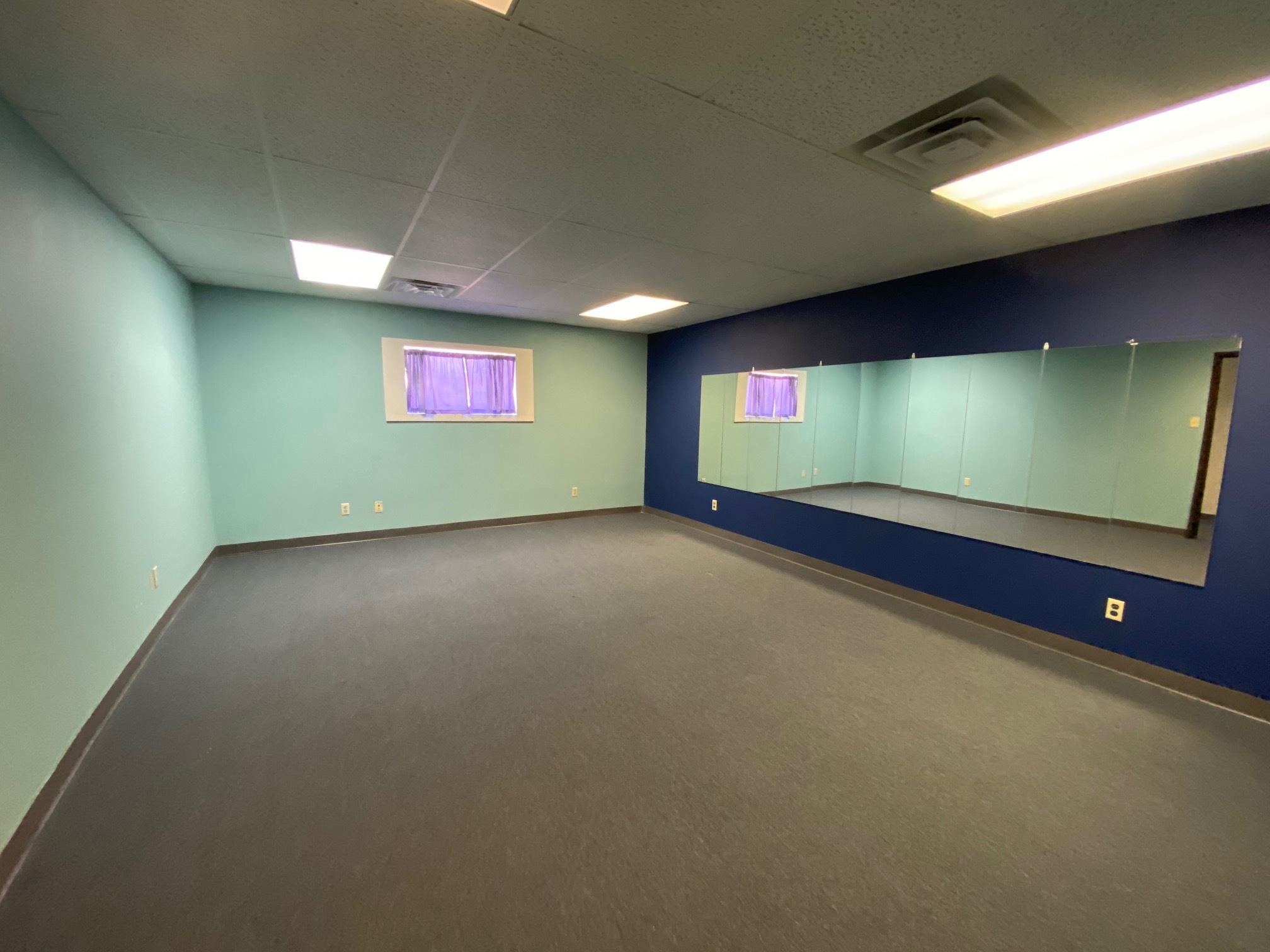 628-654 N Rockwall Ave, Terrell, TX à louer Photo intérieure– Image 1 sur 28