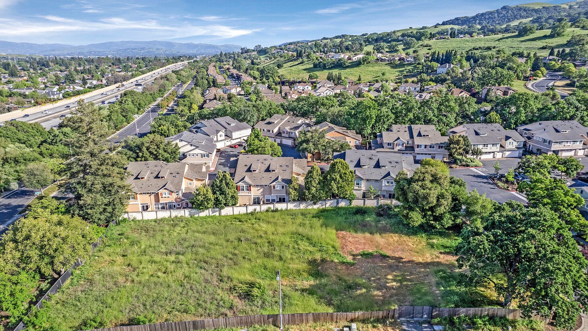 19251 San Ramon Valley Blvd, San Ramon, CA à vendre Photo de l’immeuble– Image 1 sur 16