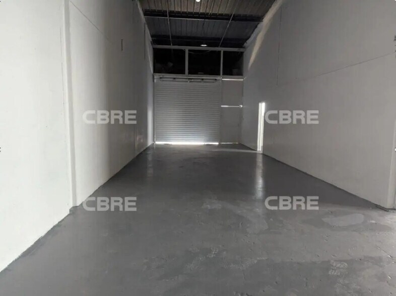 Bureau dans Mareuil-lès-Meaux à louer - Photo intérieure – Image 2 sur 6