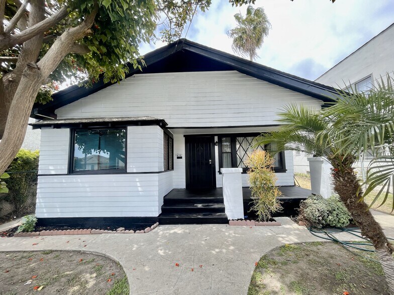 1209 S Grand Ave, San Pedro, CA à vendre - Photo de l’immeuble – Image 2 sur 11