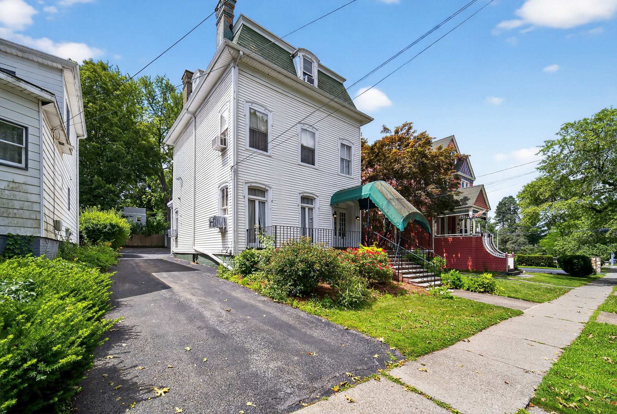 59 Montgomery St, Poughkeepsie, NY à vendre Photo de l’immeuble– Image 1 sur 39