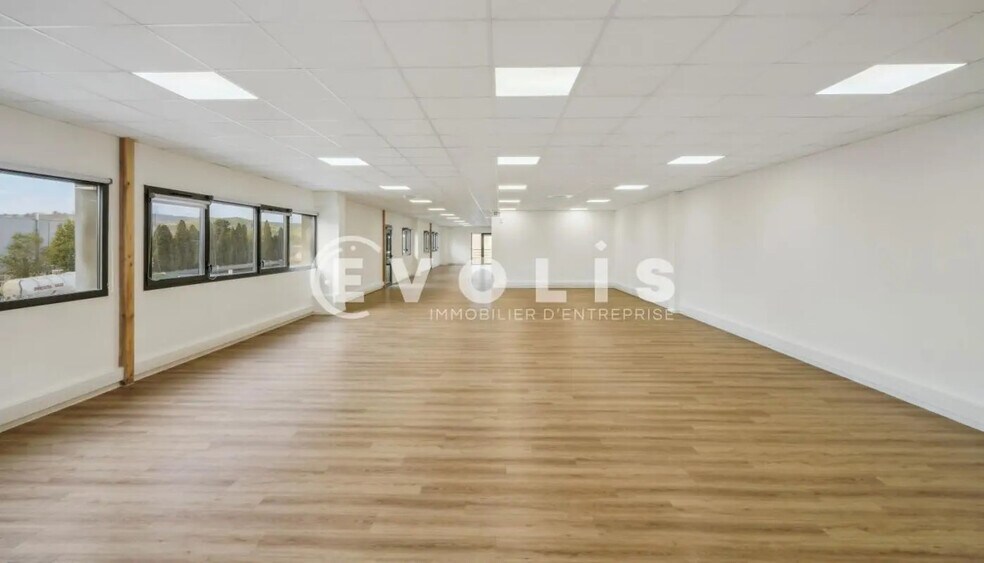 Local d’activités dans Graveson à louer - Photo intérieure – Image 3 sur 10