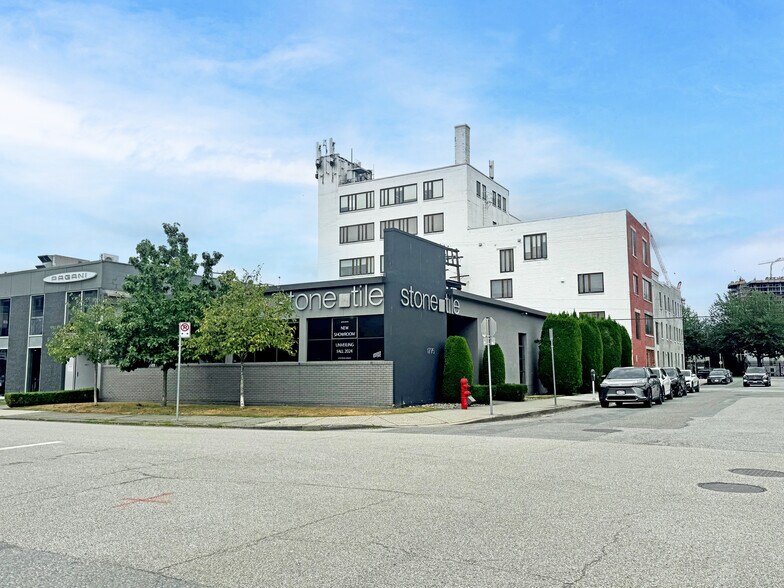 1775 Pine St, Vancouver, BC à louer - Photo de l’immeuble – Image 3 sur 3