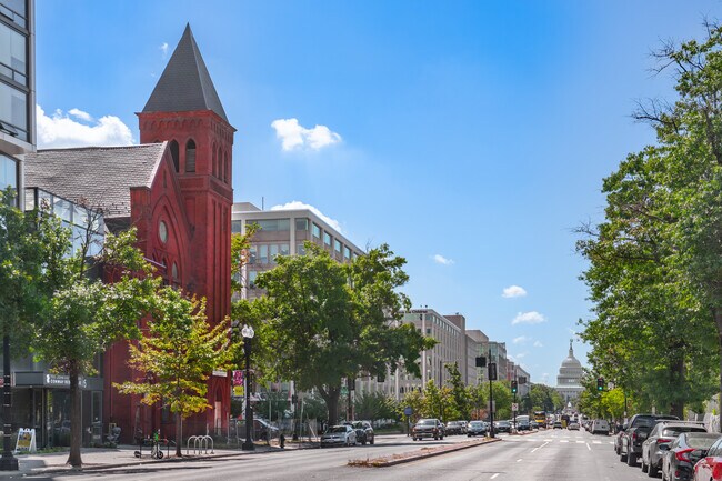 Plus de détails pour 1001 N Capitol St NE, Washington, DC - Spécialisé à vendre