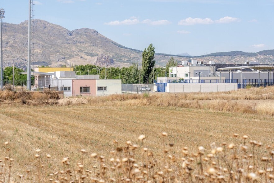 Terrain dans Santa Fe, Granada à vendre - Photo de l’immeuble – Image 2 sur 26