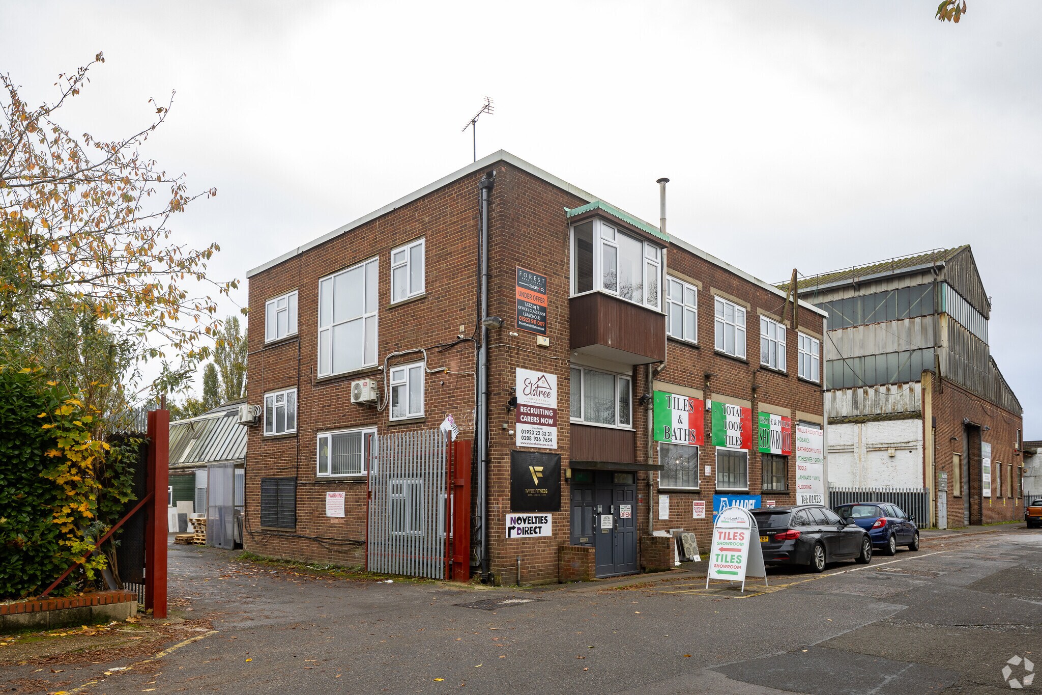 Sandown Rd, Watford à vendre Photo principale– Image 1 sur 4