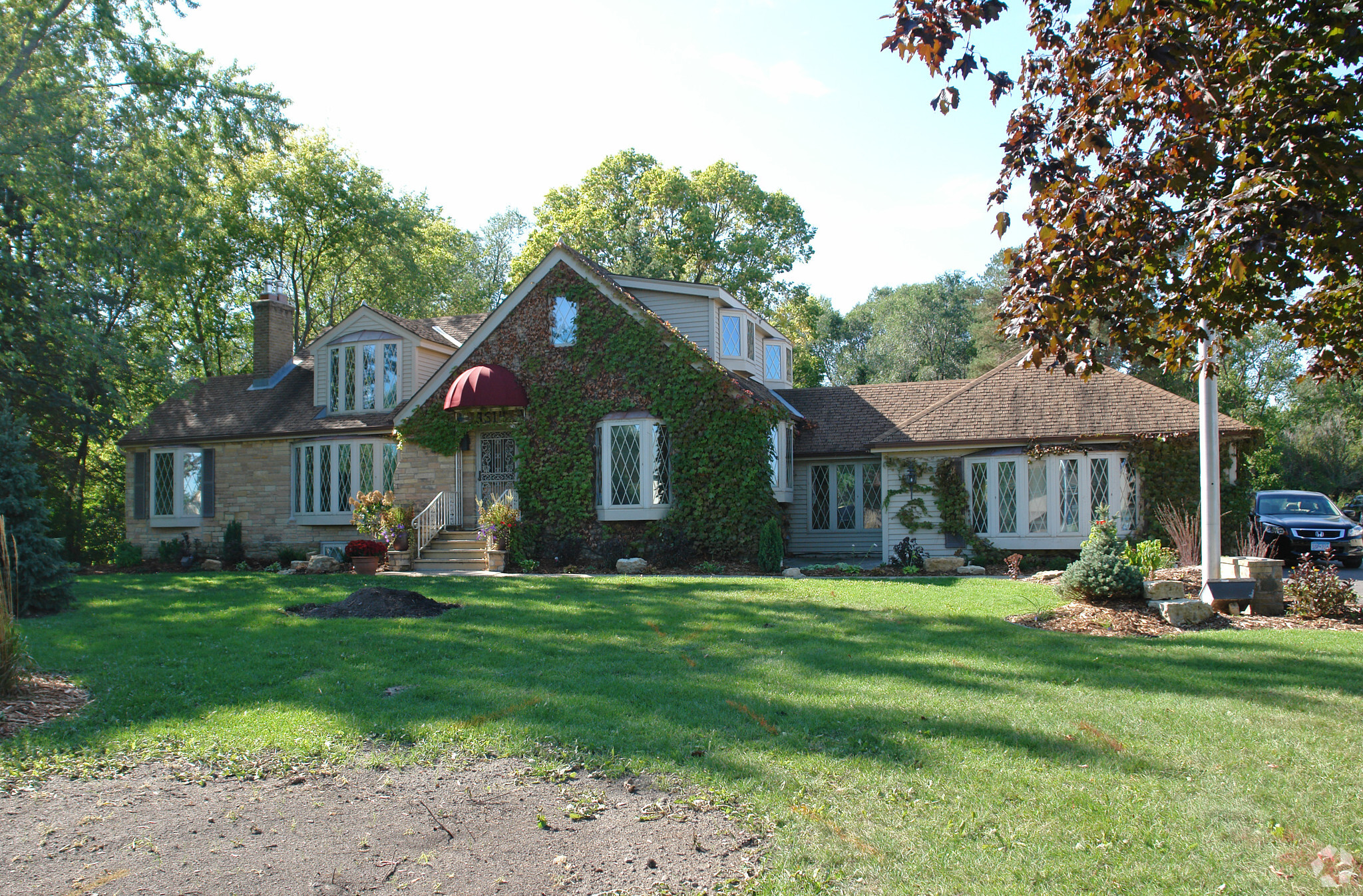 3514 County Road 101, Minnetonka, MN à louer Photo de l’immeuble– Image 1 sur 3