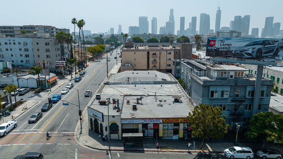 2020-2028 W 3rd St, Los Angeles, CA à louer - Photo de l’immeuble – Image 3 sur 33