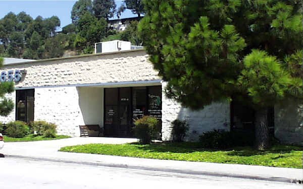 4656 Mission Gorge Pl, San Diego, CA à louer - Photo de l’immeuble – Image 3 sur 4